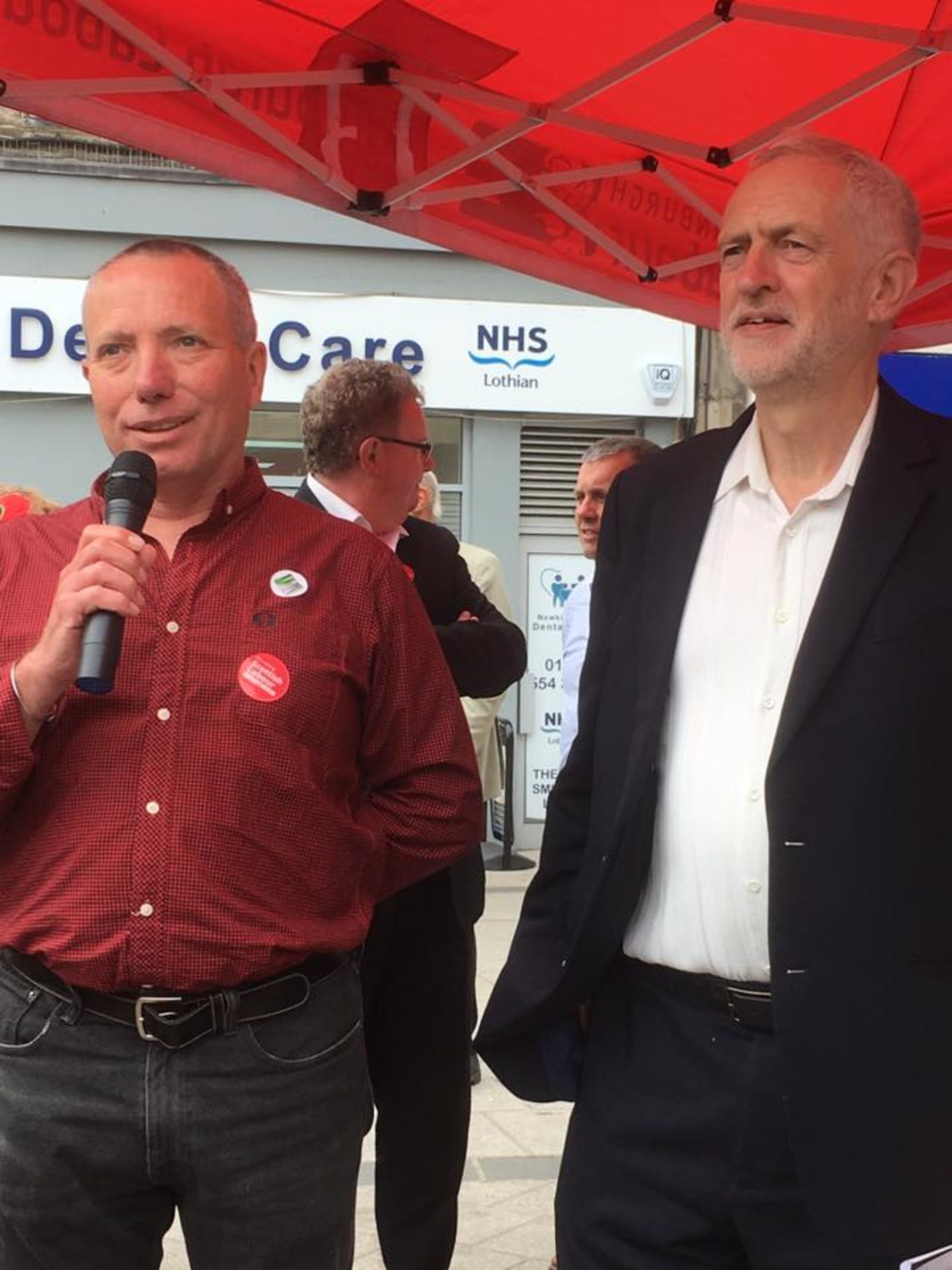 Gordon Munro & Jeremy Corbyn together at the Kirkgate 29 June 2018